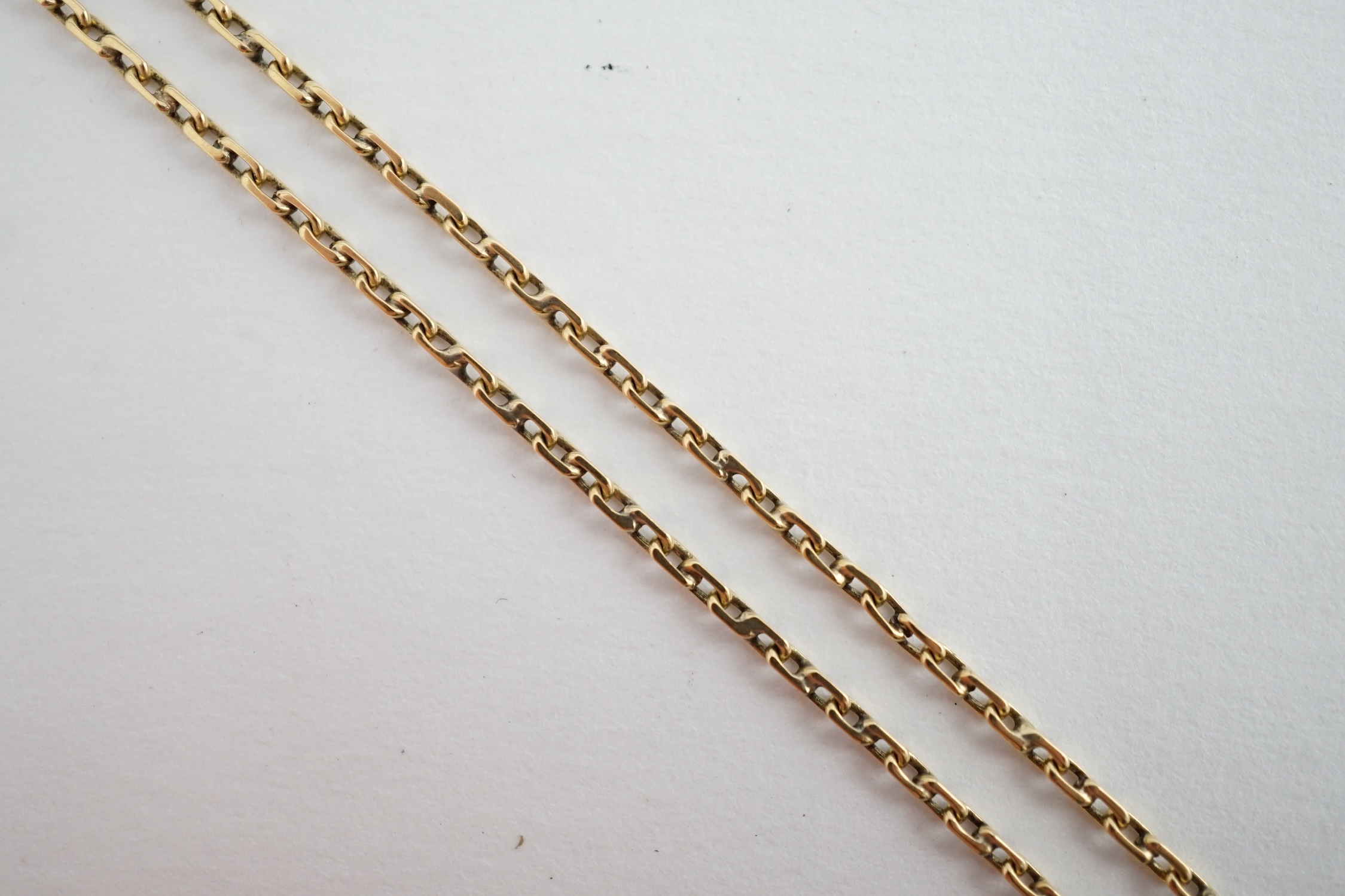 A modern 14k guard chain